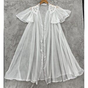 Elegant White Lace Trim Robe
